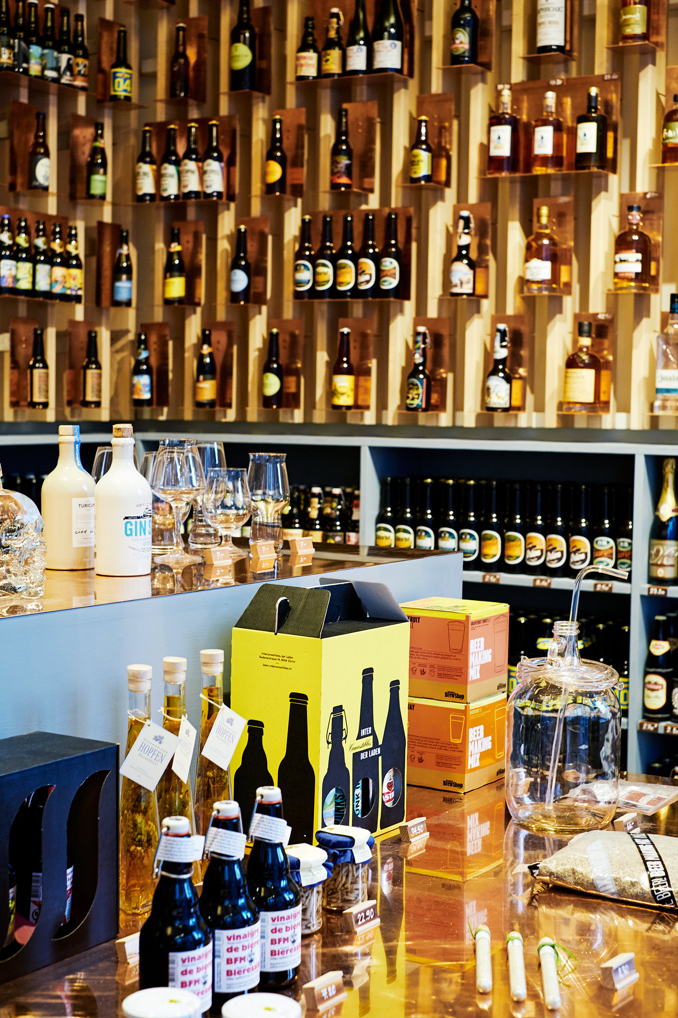 Intercomestibles Beer + drinks Shop, Zurich  I  Interior by Refurnished  /  Roland Jaggi + Friedrich Wilhelm Graf